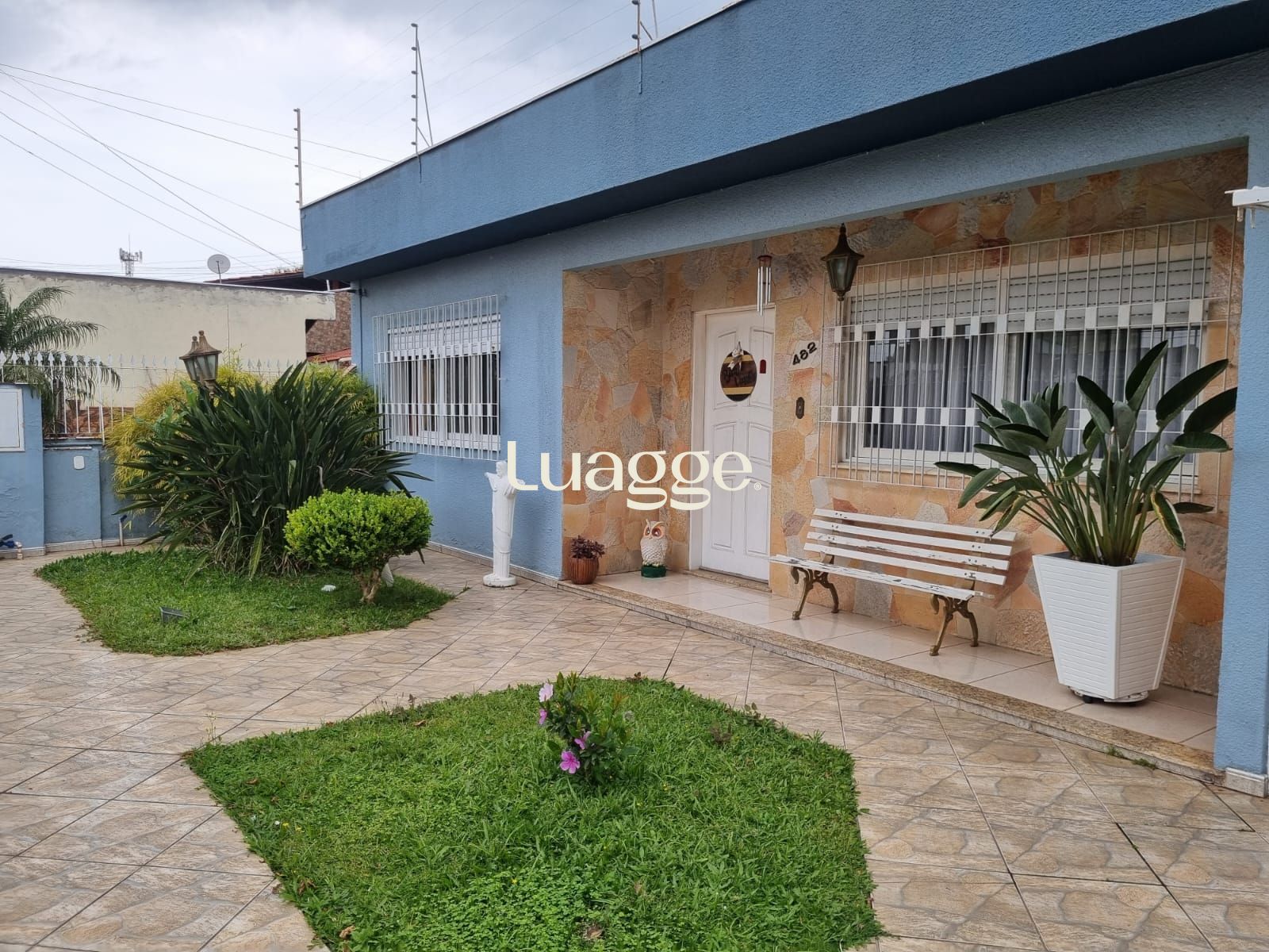 Casa à venda com 3 quartos, 162m² - Foto 1