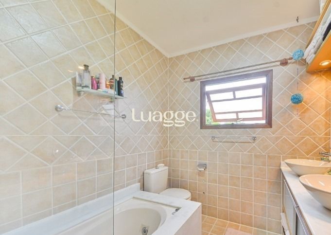 Casa à venda com 3 quartos, 211m² - Foto 25