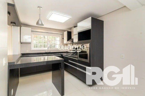 Casa à venda com 4 quartos, 261m² - Foto 5