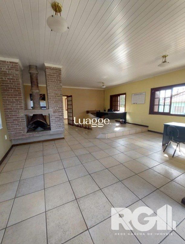 Casa à venda com 5 quartos, 347m² - Foto 2