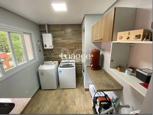Casa à venda com 4 quartos, 303m² - Foto 9
