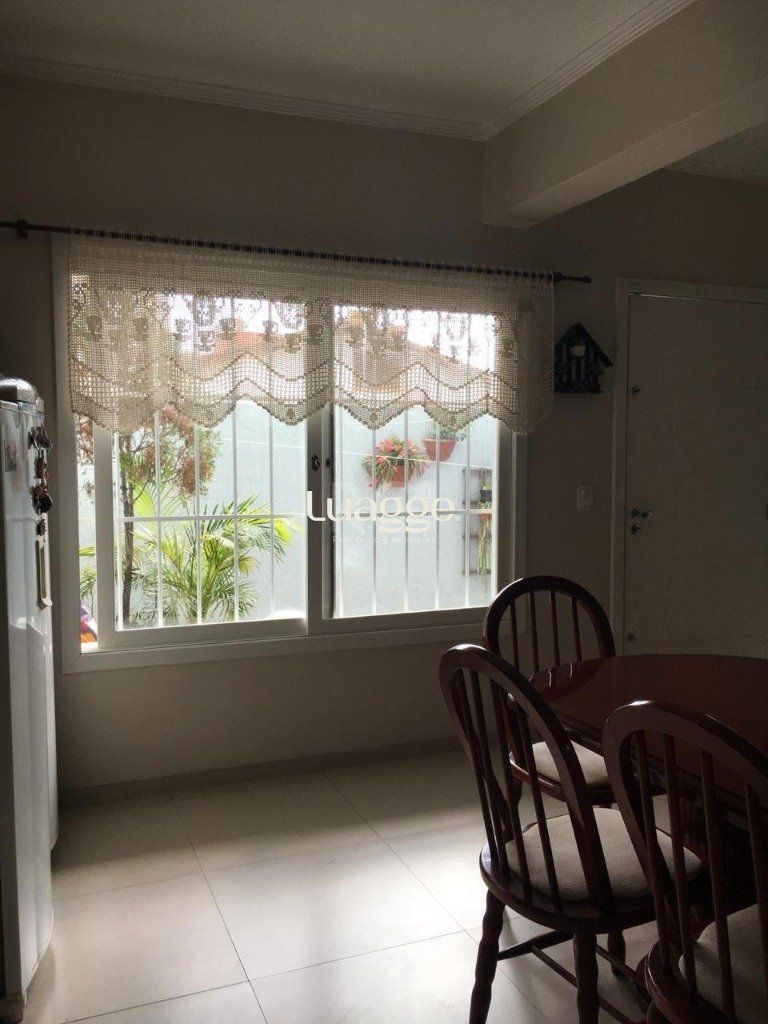 Casa à venda com 5 quartos, 243m² - Foto 7