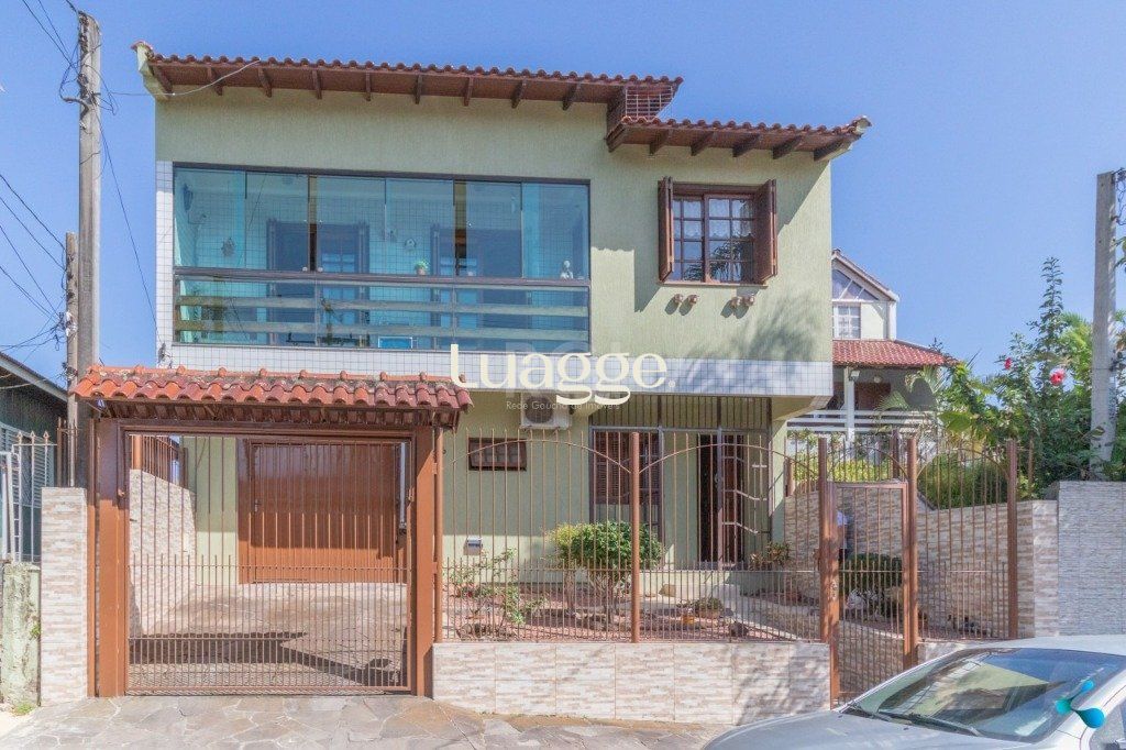 Casa à venda com 3 quartos, 274m² - Foto 1