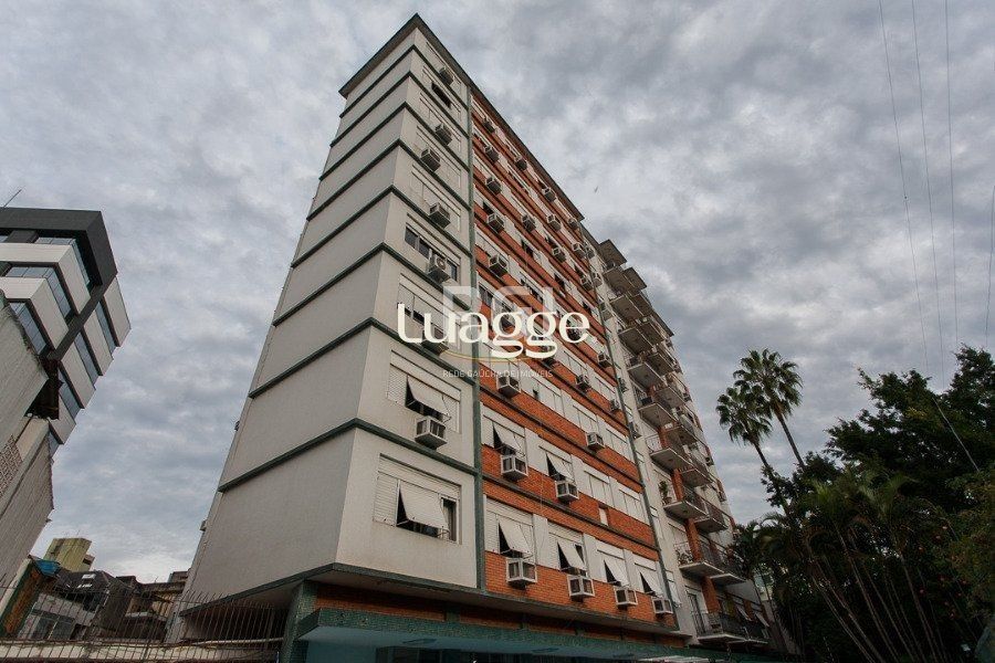 Apartamento à venda com 3 quartos, 142m² - Foto 1