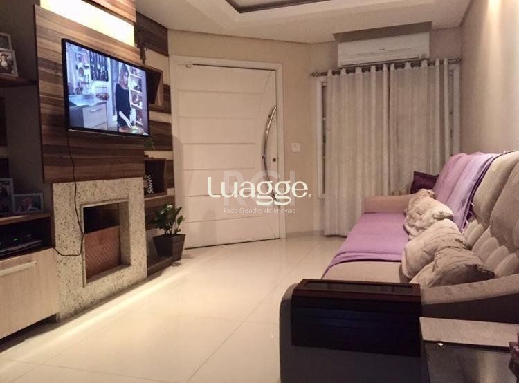 Casa à venda com 5 quartos, 243m² - Foto 2