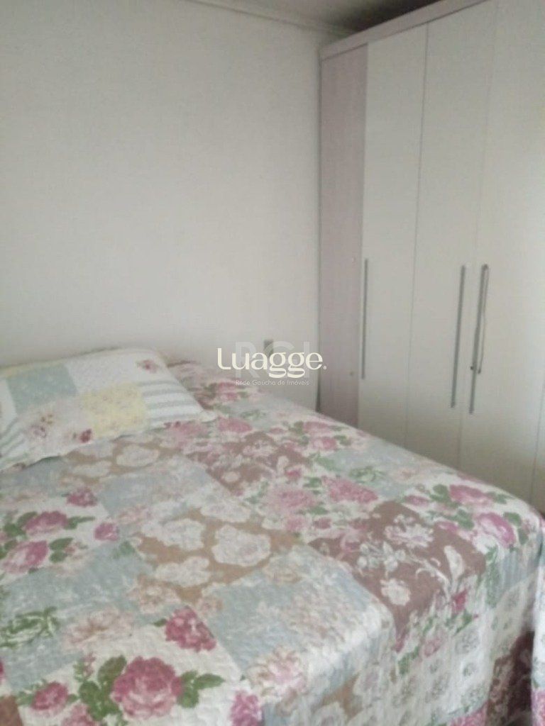 Casa à venda com 4 quartos, 182m² - Foto 4