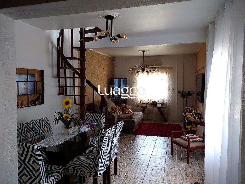 Casa à venda com 2 quartos, 158m² - Foto 1