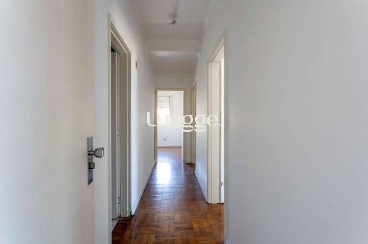 Apartamento à venda com 3 quartos, 158m² - Foto 4