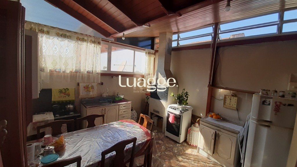 Casa à venda com 3 quartos, 98m² - Foto 15