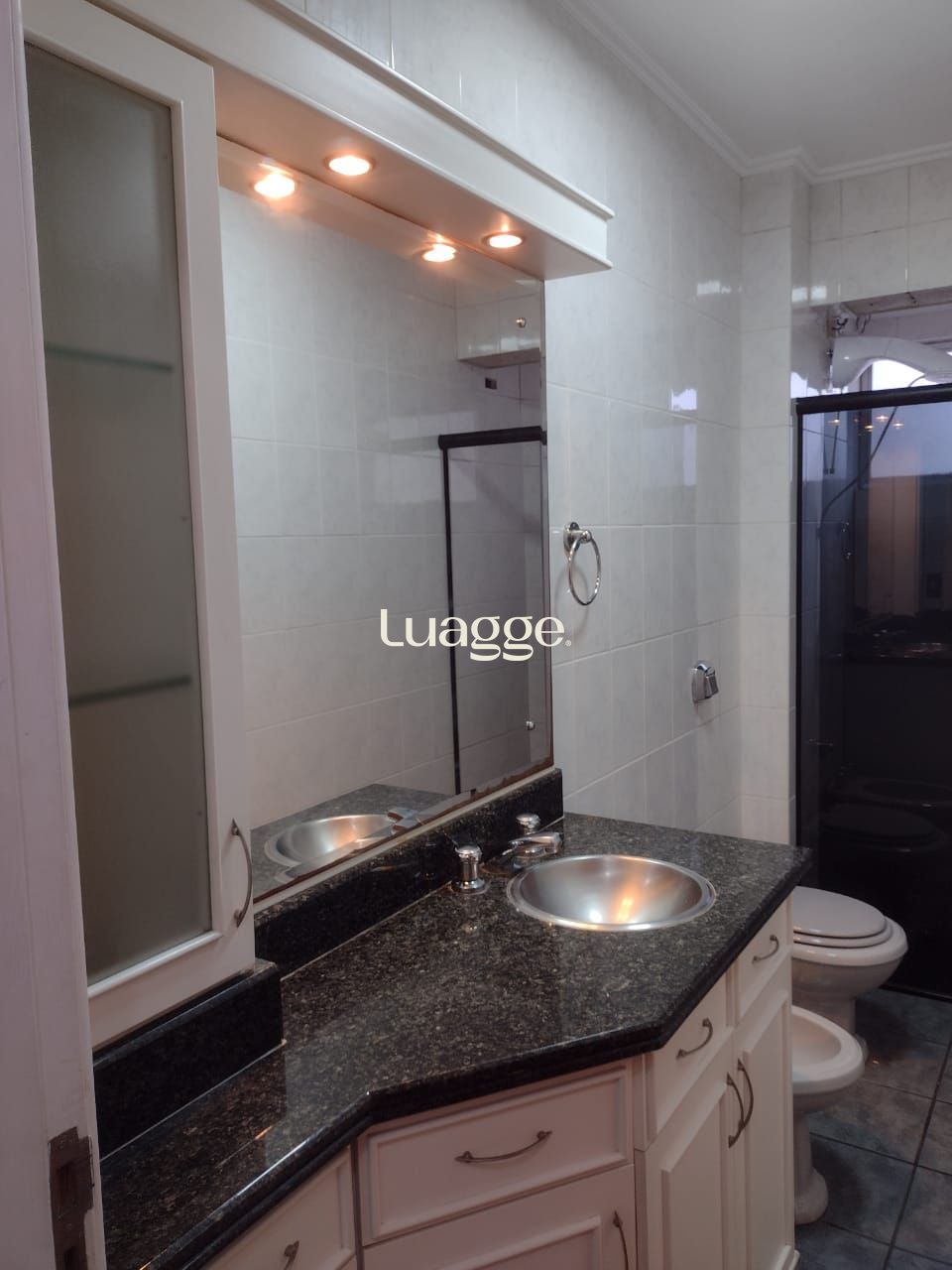 Apartamento à venda com 3 quartos, 200m² - Foto 11
