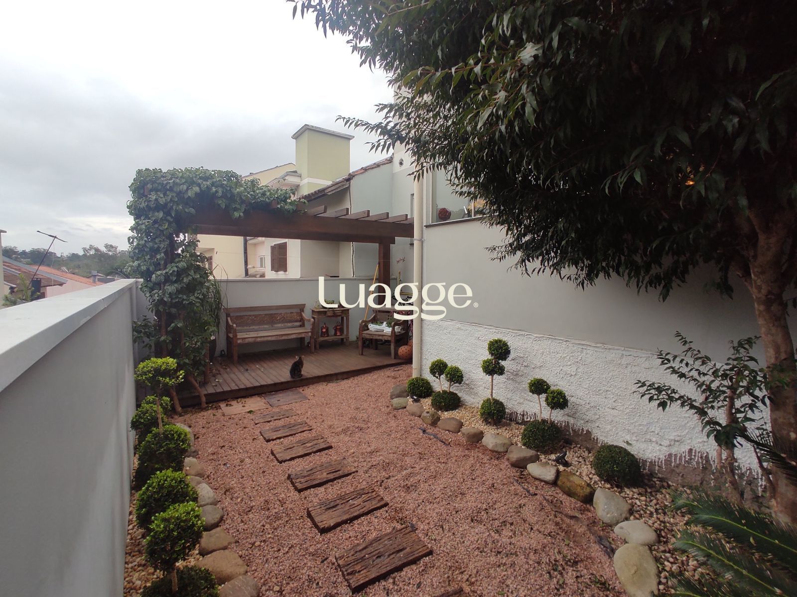 Casa à venda com 3 quartos, 226m² - Foto 5