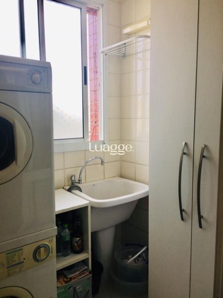 Apartamento à venda com 2 quartos, 70m² - Foto 11