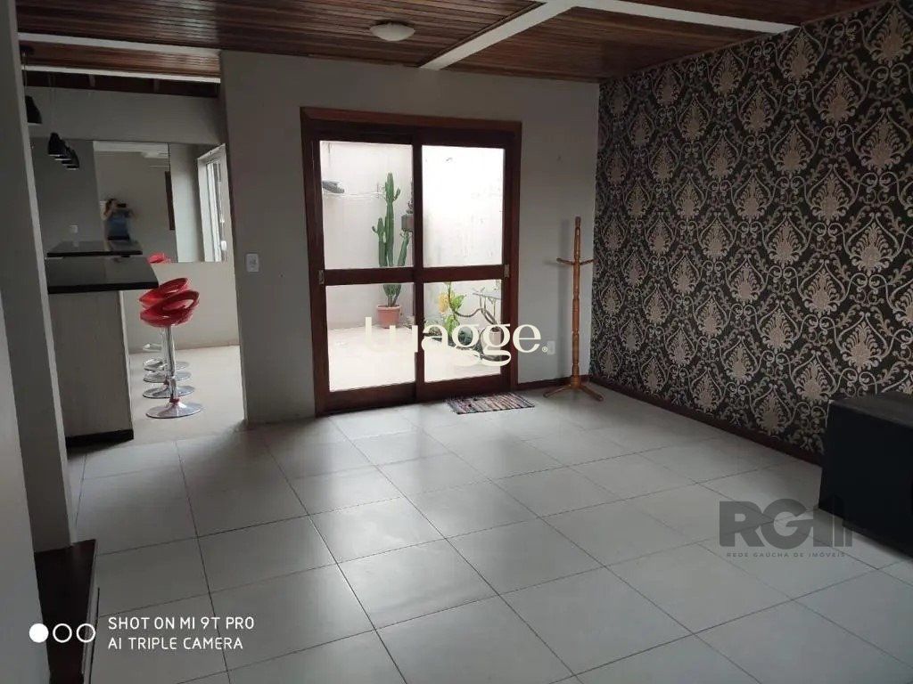 Casa de Condomínio à venda com 3 quartos, 134m² - Foto 4