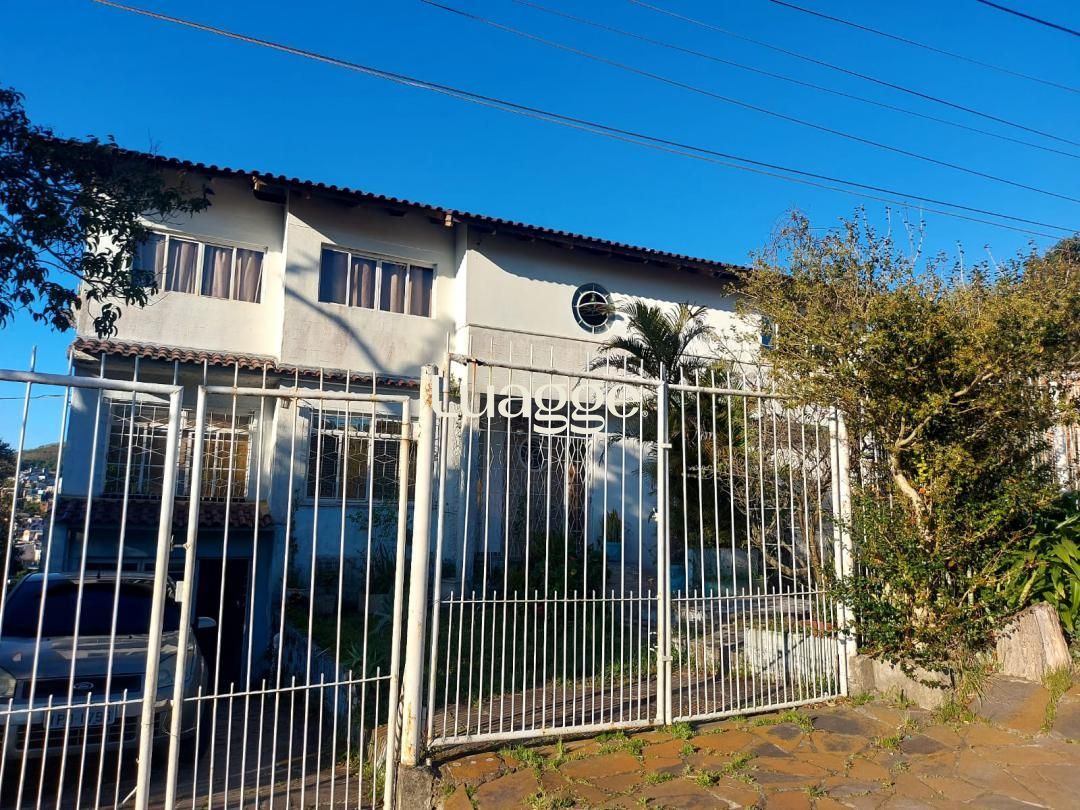 Sobrado à venda com 6 quartos, 600m² - Foto 4