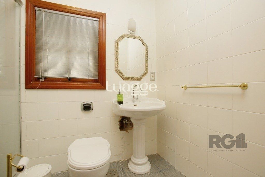 Casa à venda com 3 quartos, 241m² - Foto 18