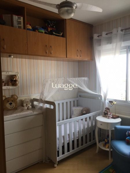 Apartamento à venda com 2 quartos, 70m² - Foto 15