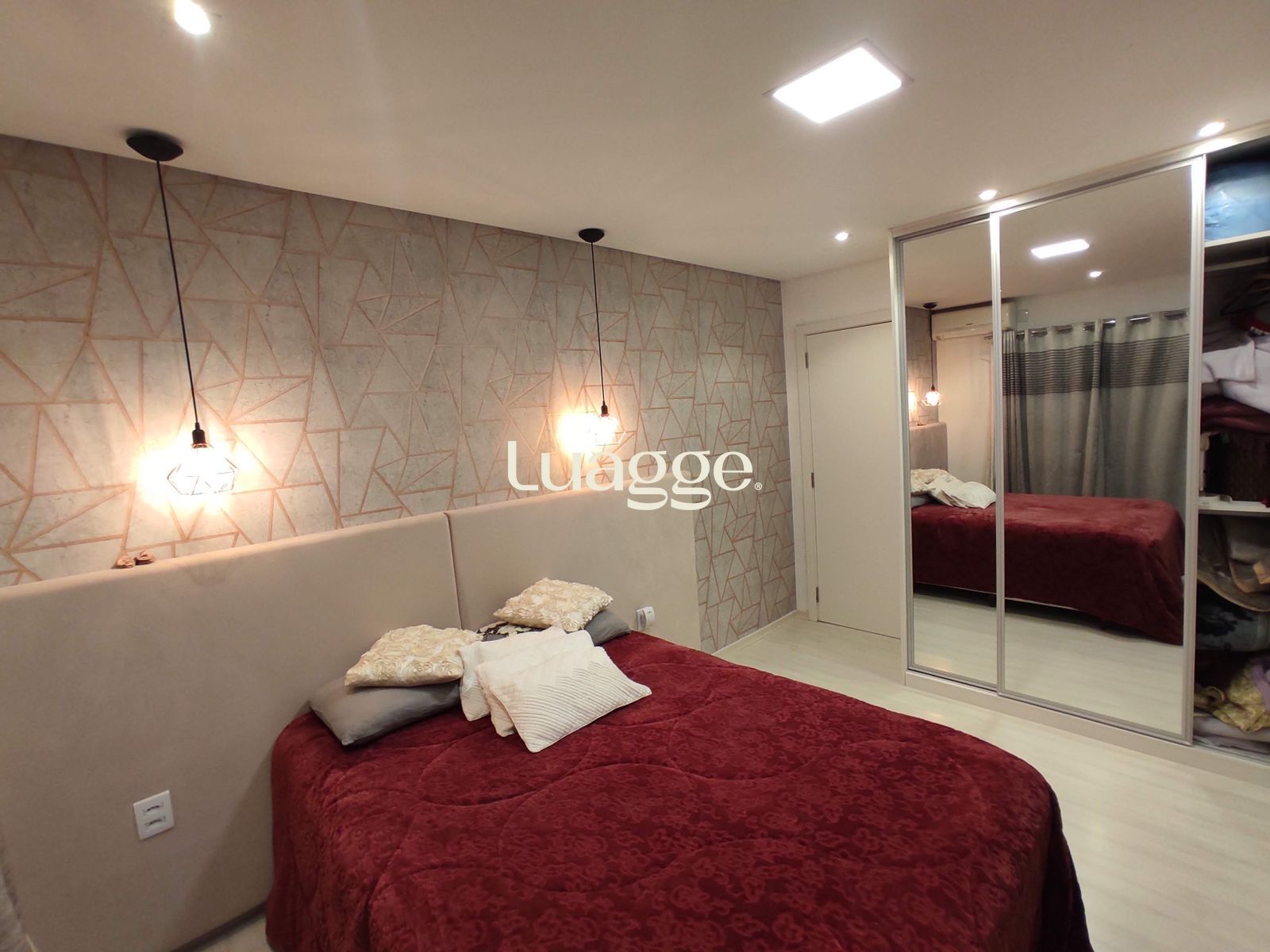 Casa à venda com 3 quartos, 226m² - Foto 22