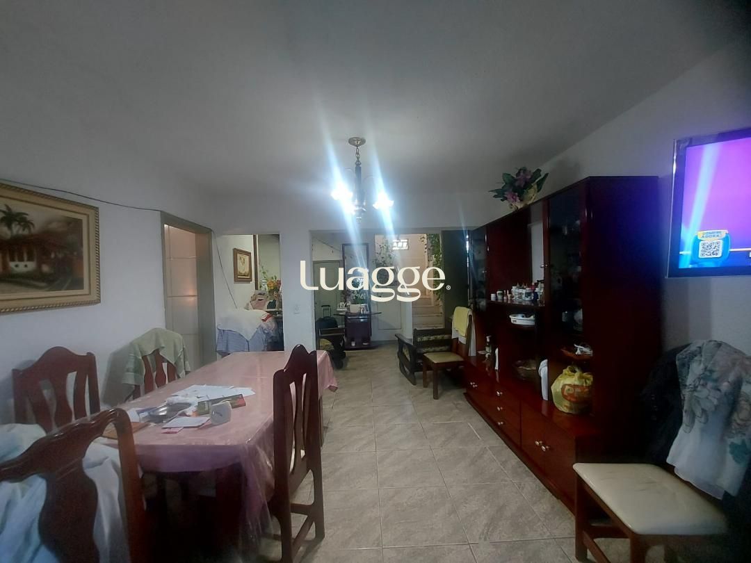 Sobrado à venda com 6 quartos, 600m² - Foto 33