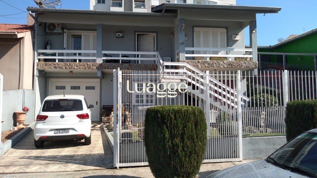 Casa, 4 quartos, 221 m² - Foto 2