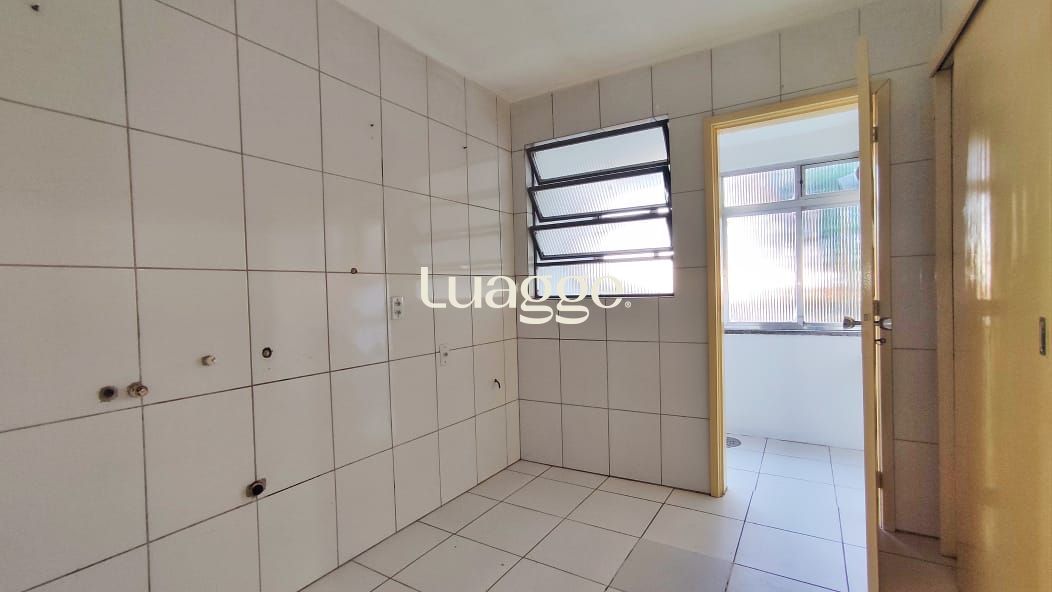Apartamento à venda com 2 quartos, 60m² - Foto 11