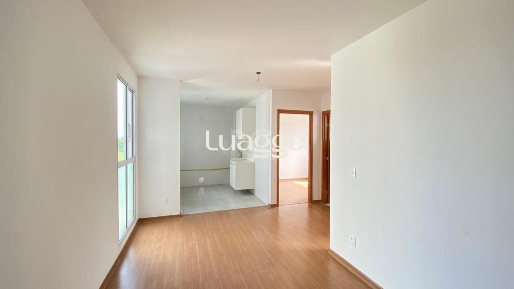 Apartamento à venda com 2 quartos, 42m² - Foto 4