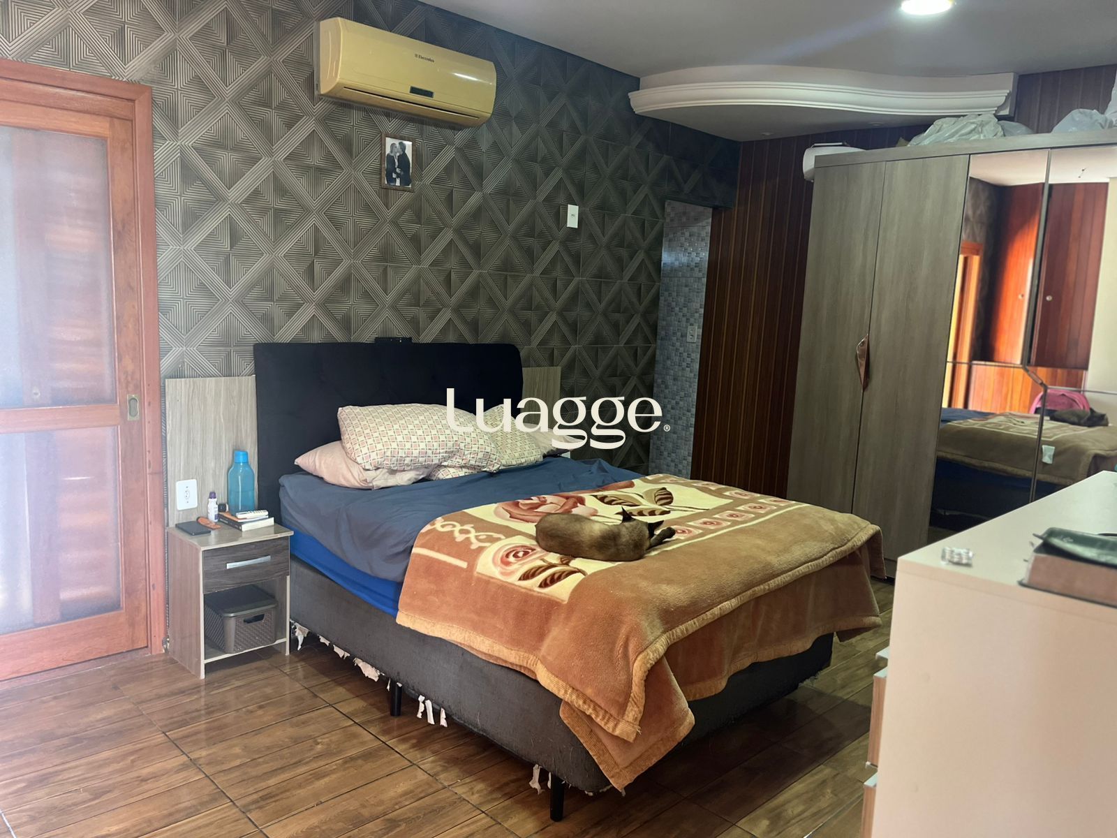 Casa à venda com 3 quartos, 199m² - Foto 11