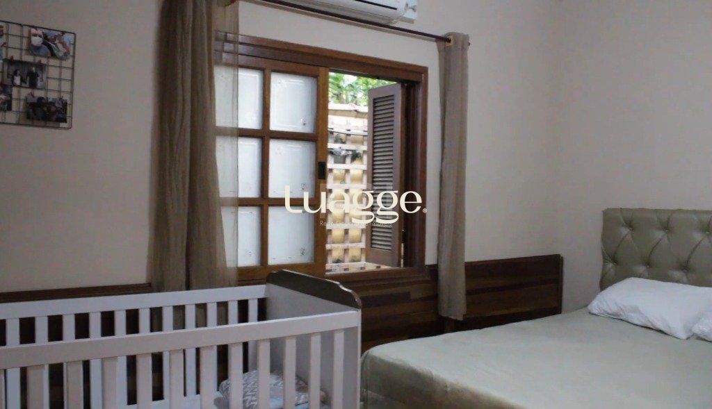 Casa à venda com 5 quartos, 301m² - Foto 9