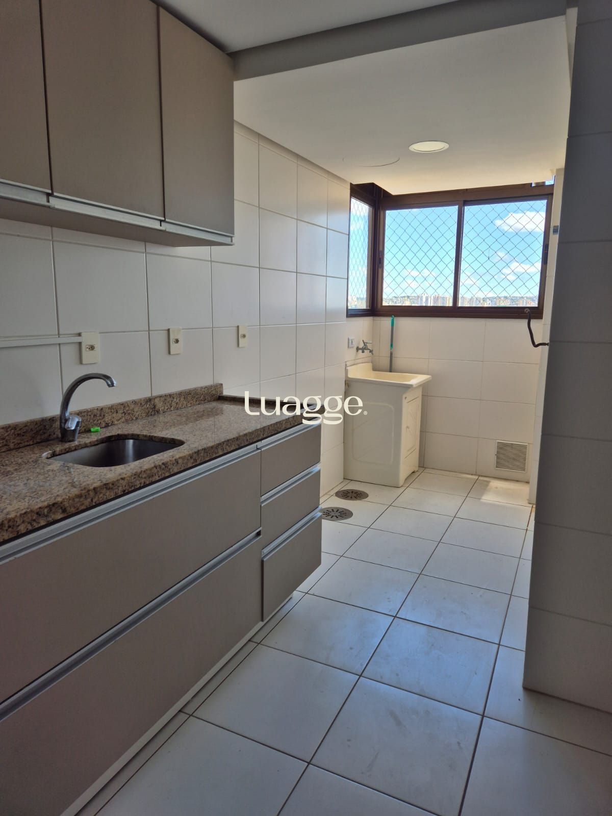 Apartamento à venda com 3 quartos, 109m² - Foto 6