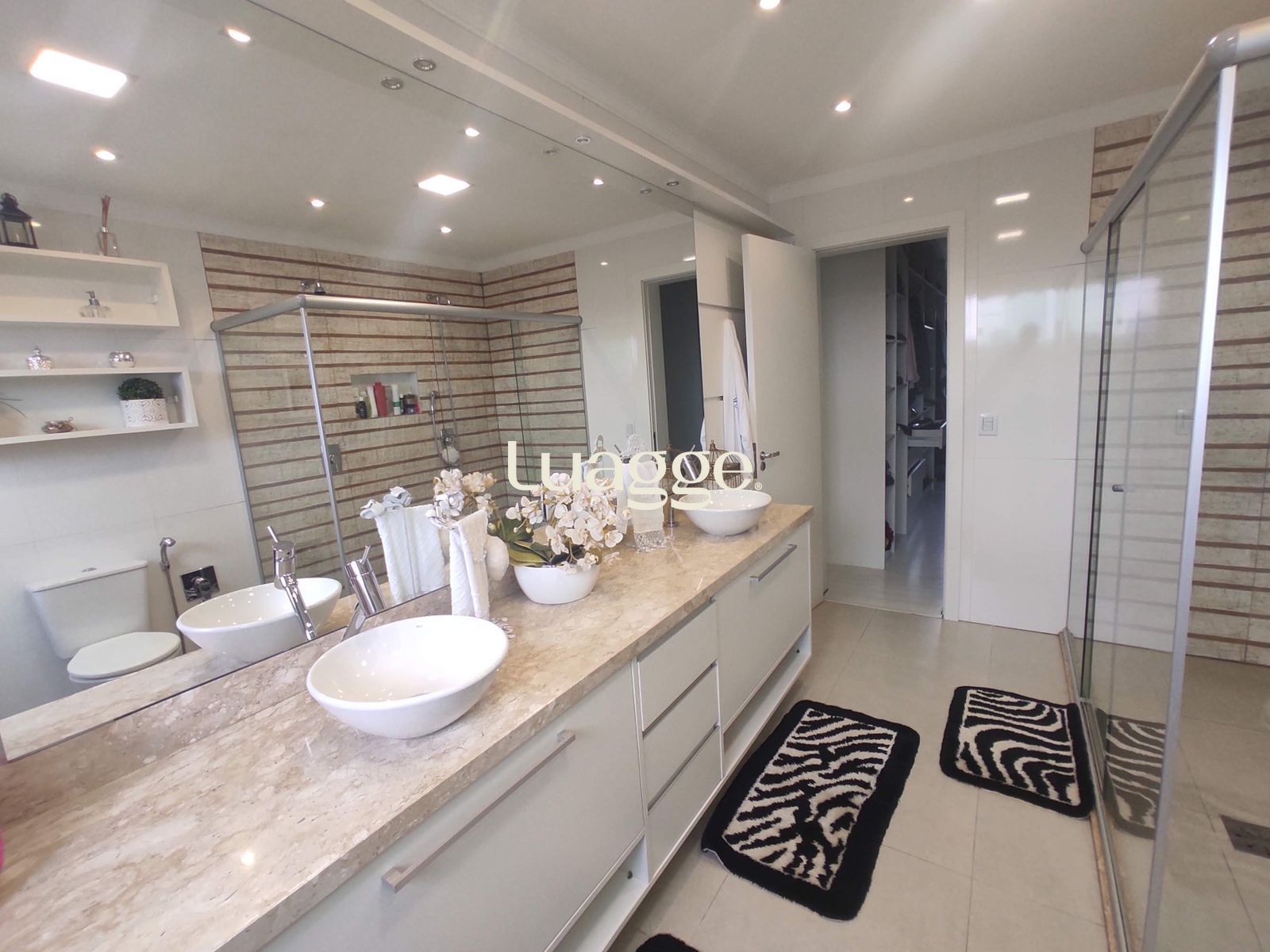 Casa à venda com 3 quartos, 226m² - Foto 25