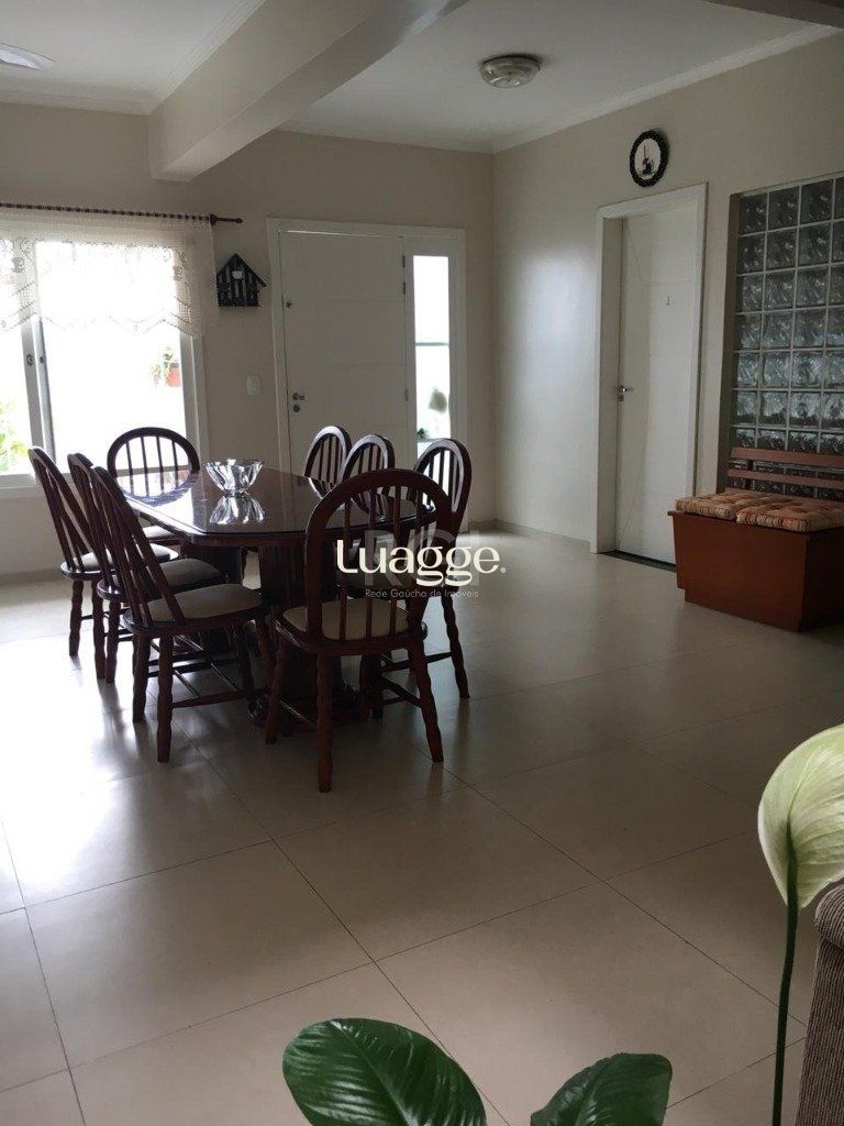 Casa à venda com 5 quartos, 243m² - Foto 8