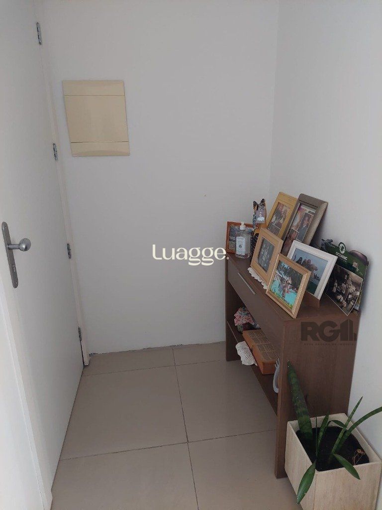 Apartamento à venda com 3 quartos, 72m² - Foto 2