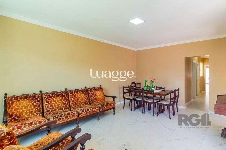 Casa à venda com 4 quartos, 203m² - Foto 2