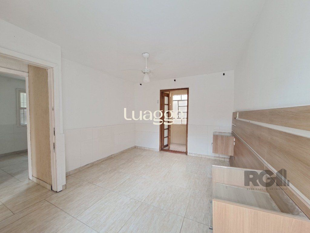 Casa à venda com 2 quartos, 58m² - Foto 14