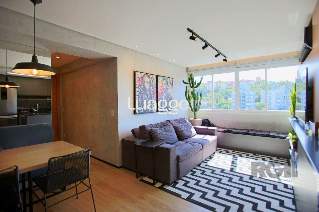Apartamento à venda com 2 quartos, 75m² - Foto 1