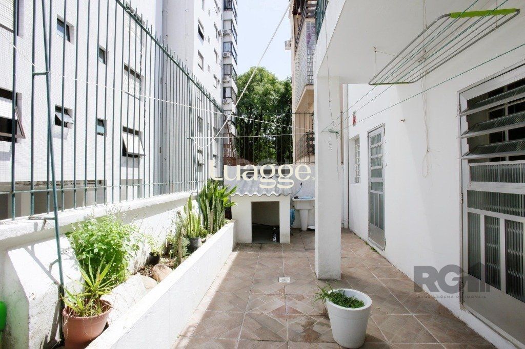 Casa à venda com 3 quartos, 241m² - Foto 12