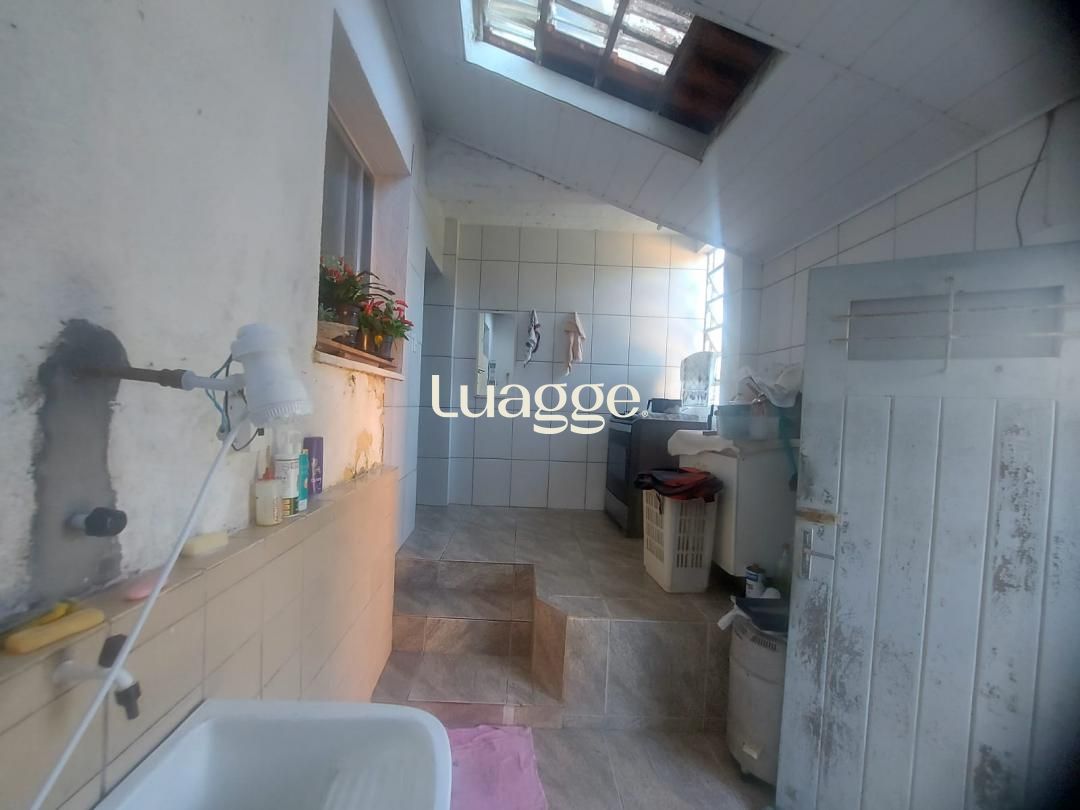 Sobrado à venda com 6 quartos, 600m² - Foto 17