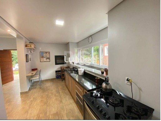 Casa à venda com 4 quartos, 303m² - Foto 8