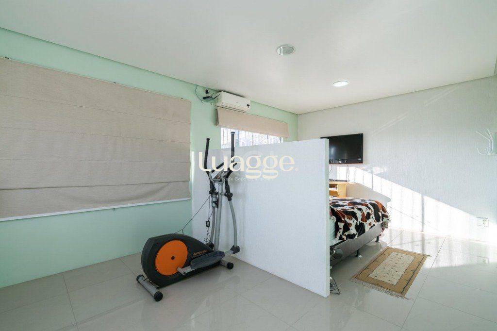 Casa à venda com 4 quartos, 258m² - Foto 13