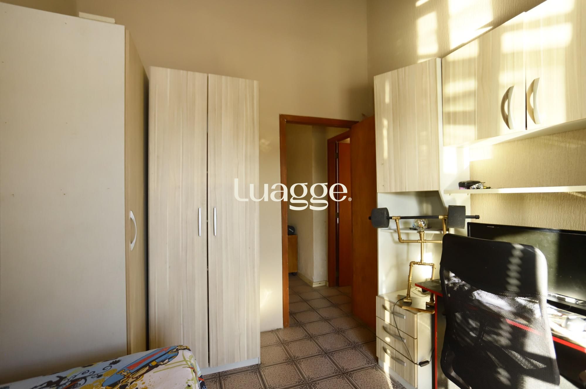 Casa à venda com 2 quartos, 273m² - Foto 9