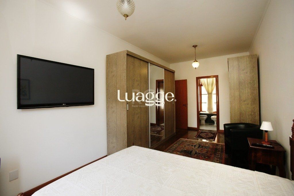 Casa à venda com 3 quartos, 241m² - Foto 30