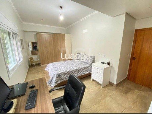 Casa à venda com 4 quartos, 303m² - Foto 15