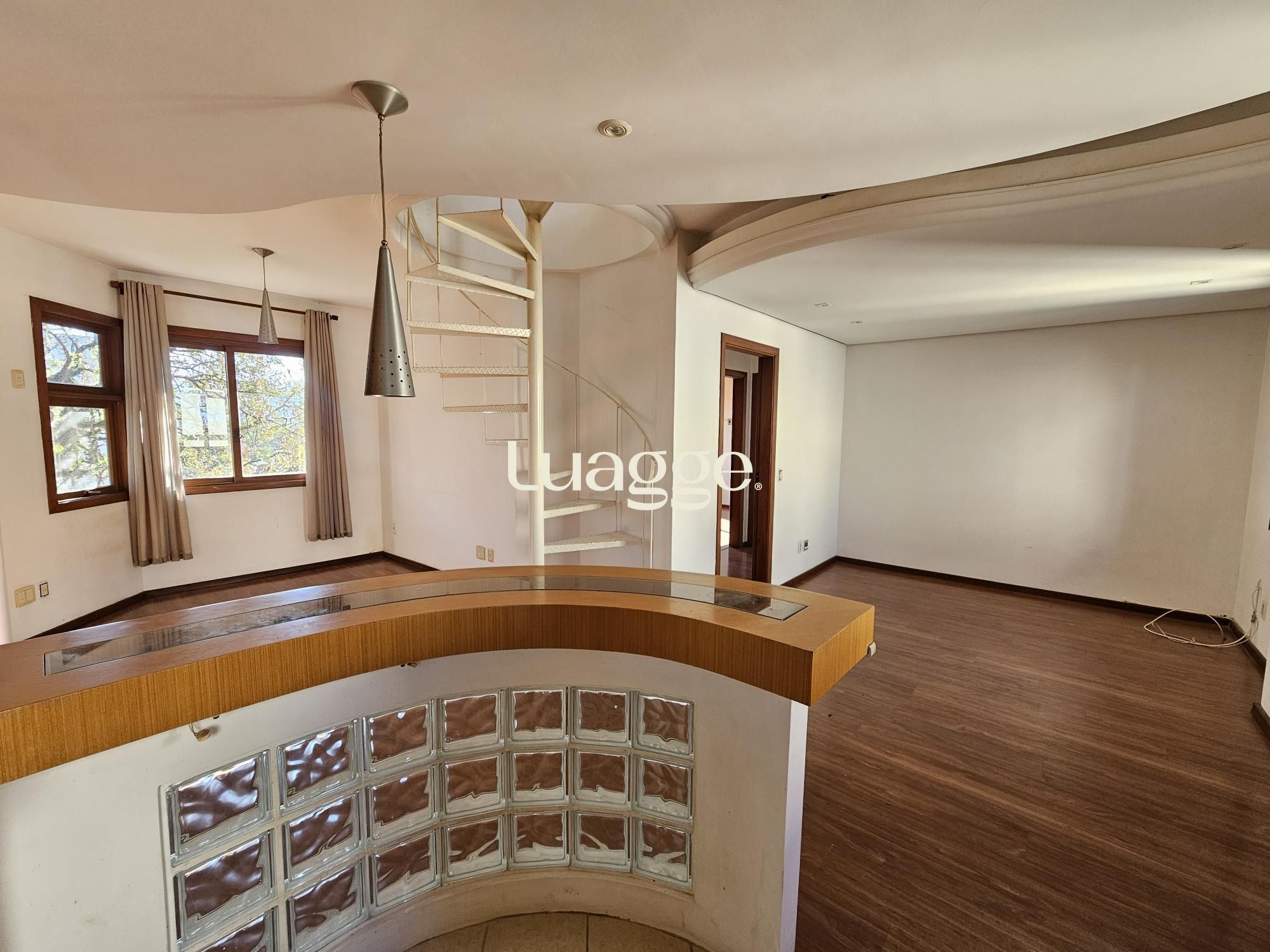 Cobertura à venda com 3 quartos, 160m² - Foto 1