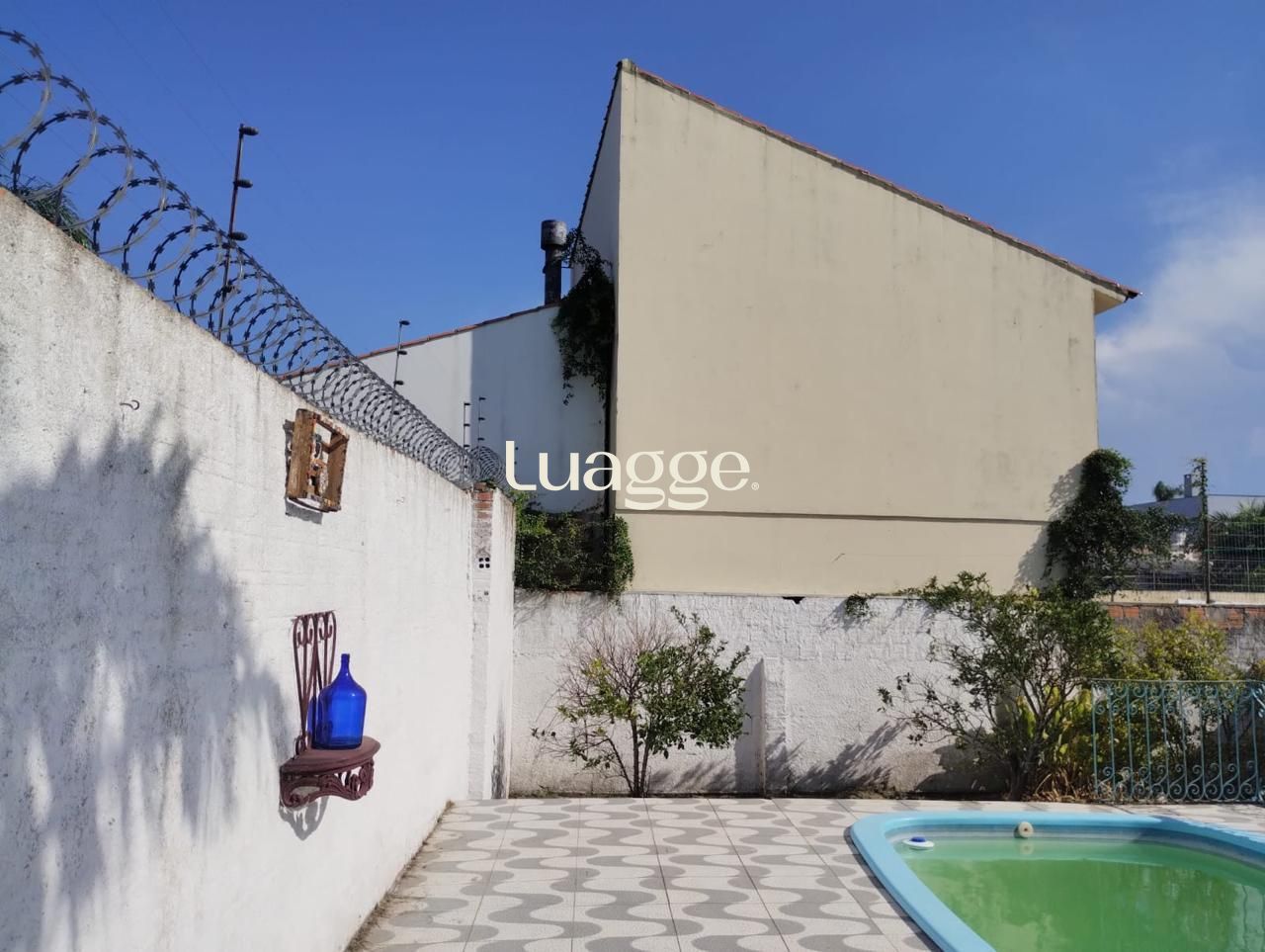 Casa à venda com 3 quartos, 242m² - Foto 9