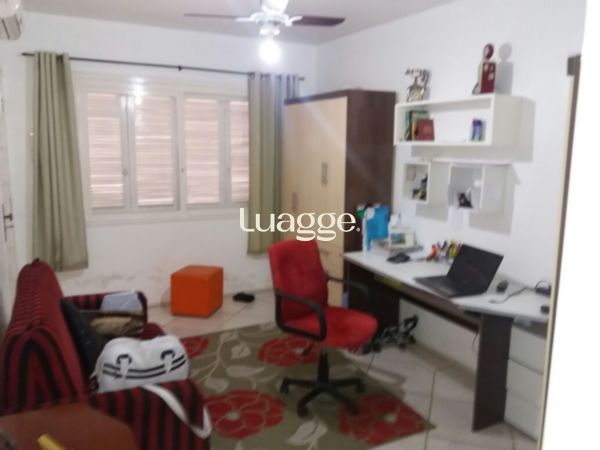 Casa à venda com 2 quartos, 436m² - Foto 18
