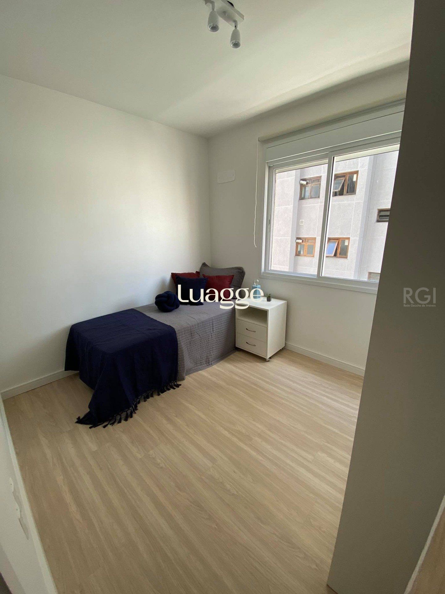 Apartamento à venda com 2 quartos, 65m² - Foto 9