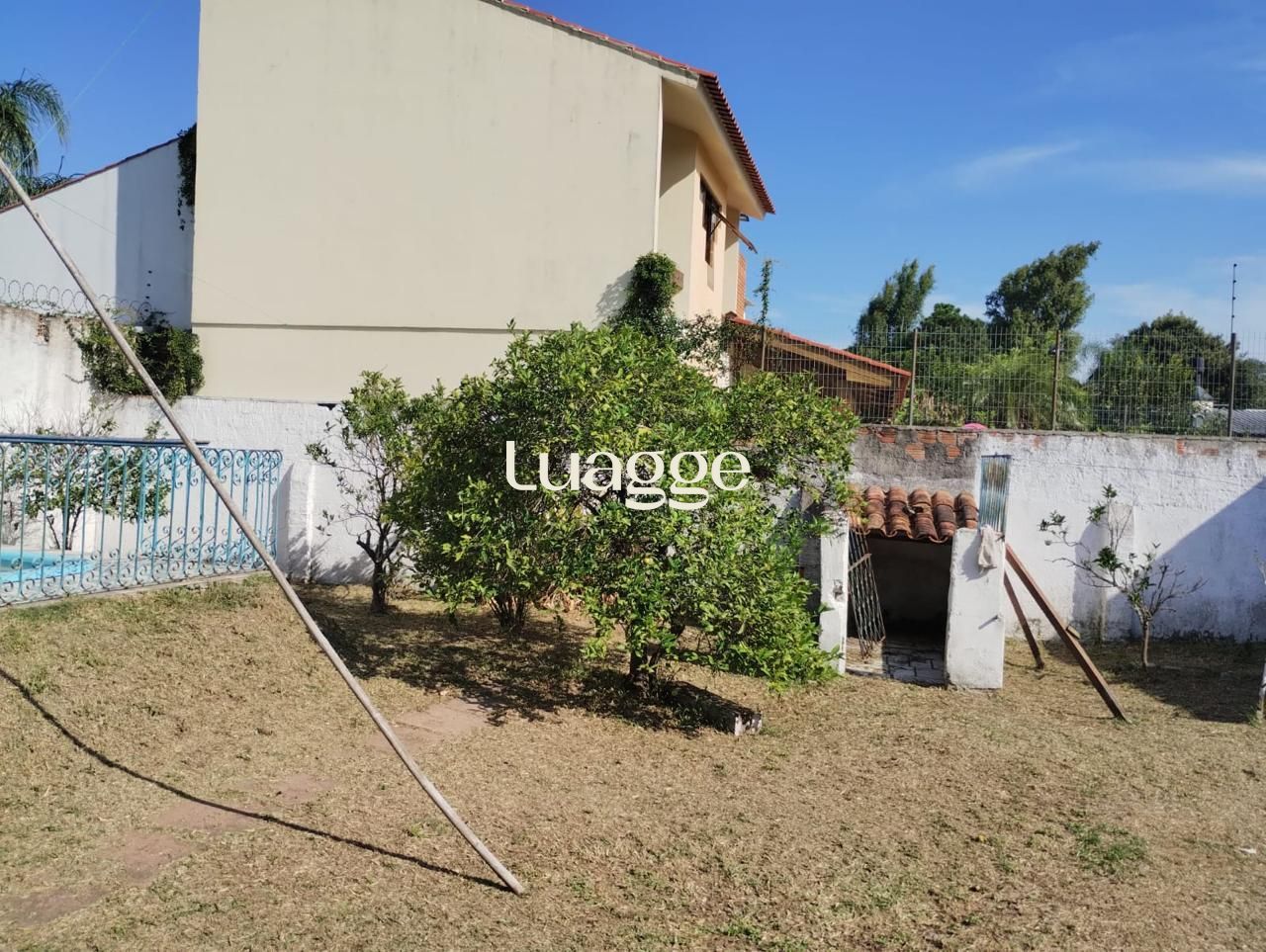 Casa à venda com 3 quartos, 242m² - Foto 11