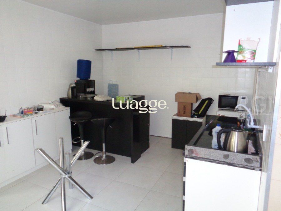 Casa à venda com 3 quartos, 202m² - Foto 9