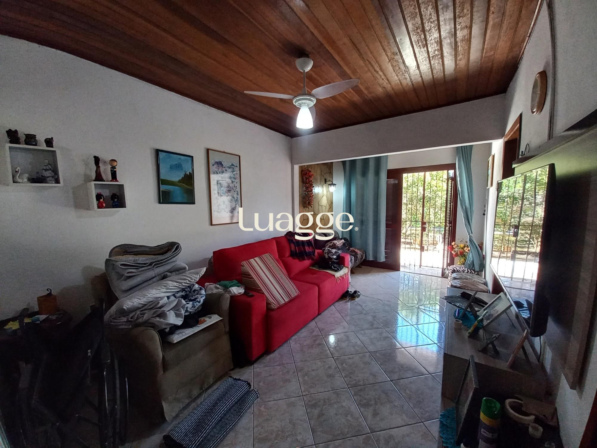 Casa à venda com 2 quartos, 124m² - Foto 1