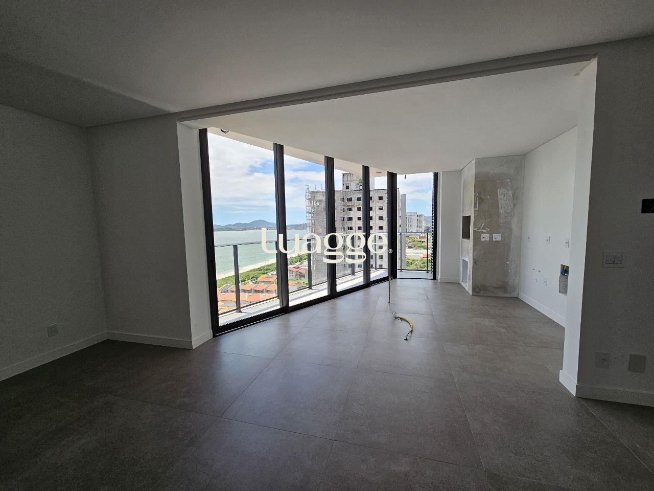 Apartamento à venda com 3 quartos, 137m² - Foto 7