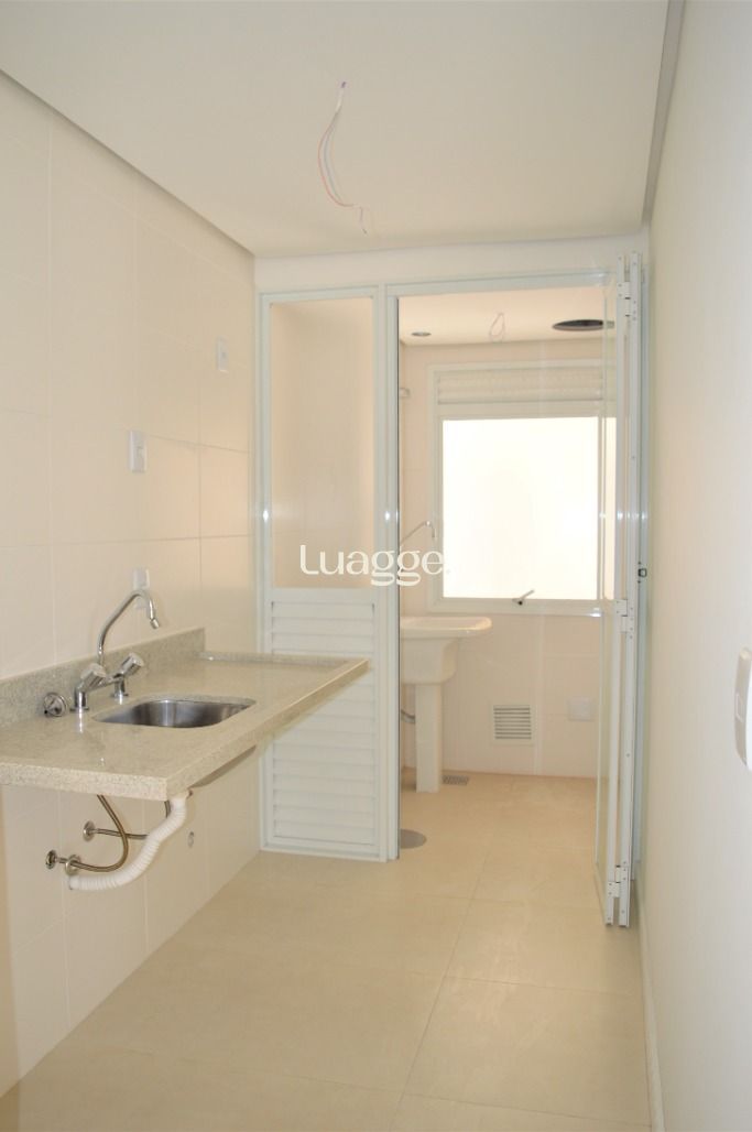 Apartamento à venda com 2 quartos, 95m² - Foto 4